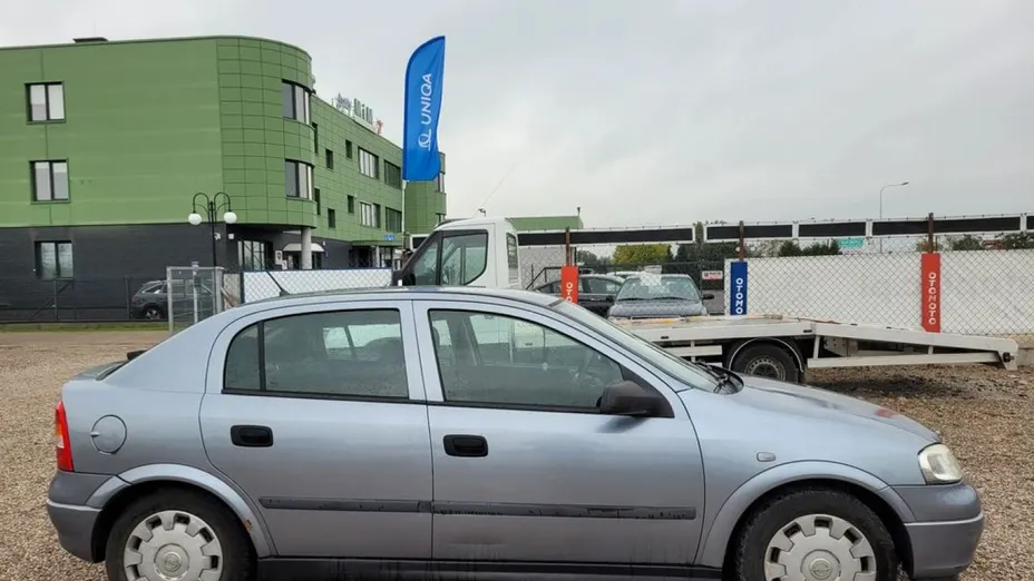 OPEL Astra -