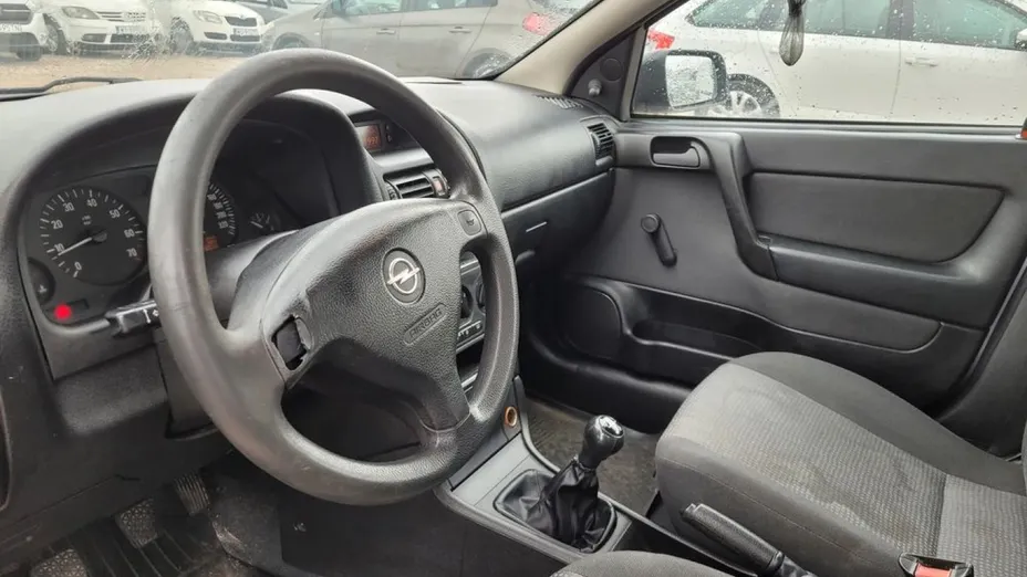 OPEL Astra -