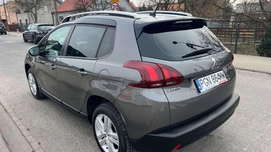PEUGEOT 2008 -