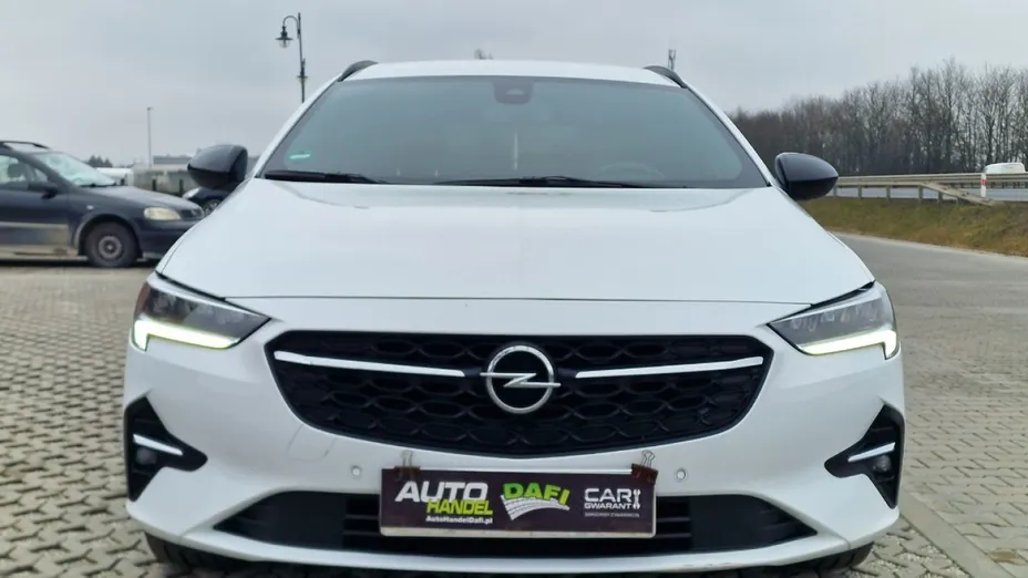 OPEL Insignia -