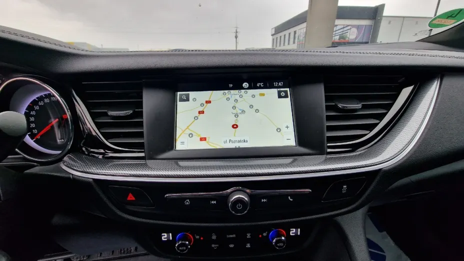 OPEL Insignia -