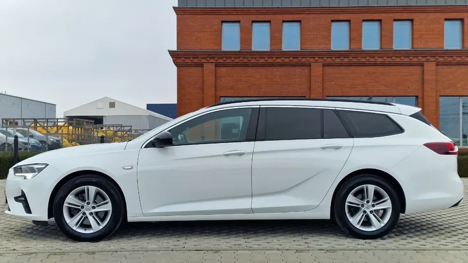 OPEL Insignia -
