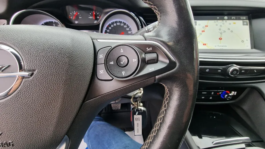 OPEL Insignia -