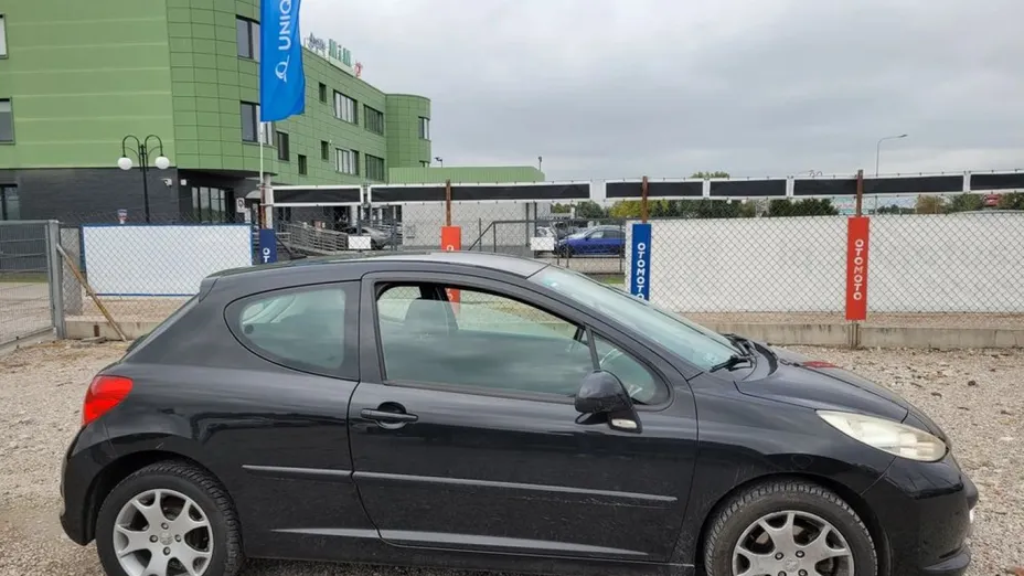 PEUGEOT 207 -