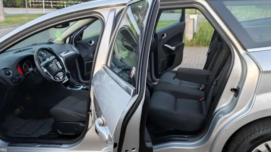 FORD Mondeo -