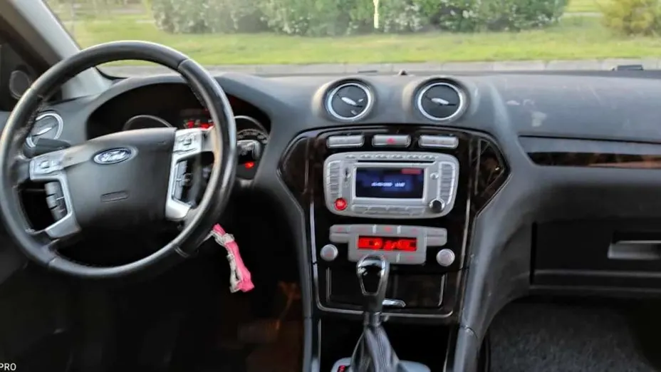 FORD Mondeo -