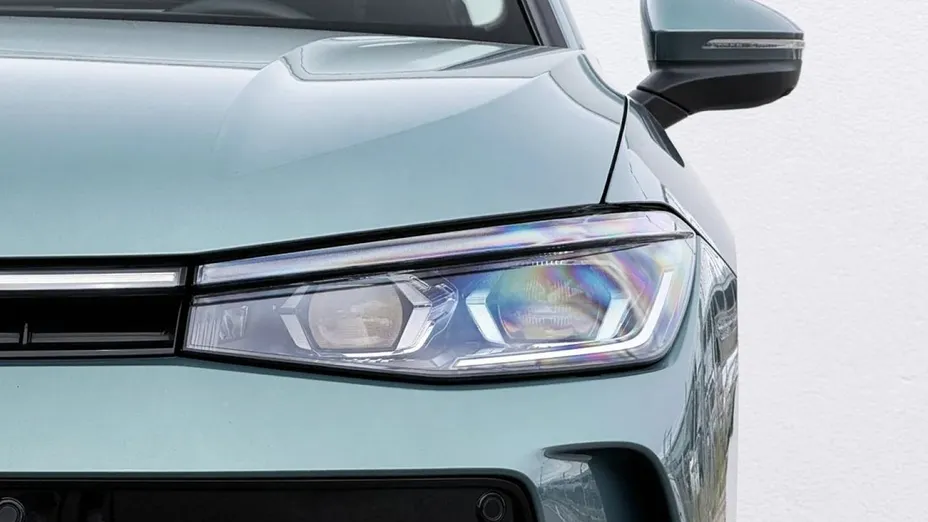 VOLKSWAGEN Passat -
