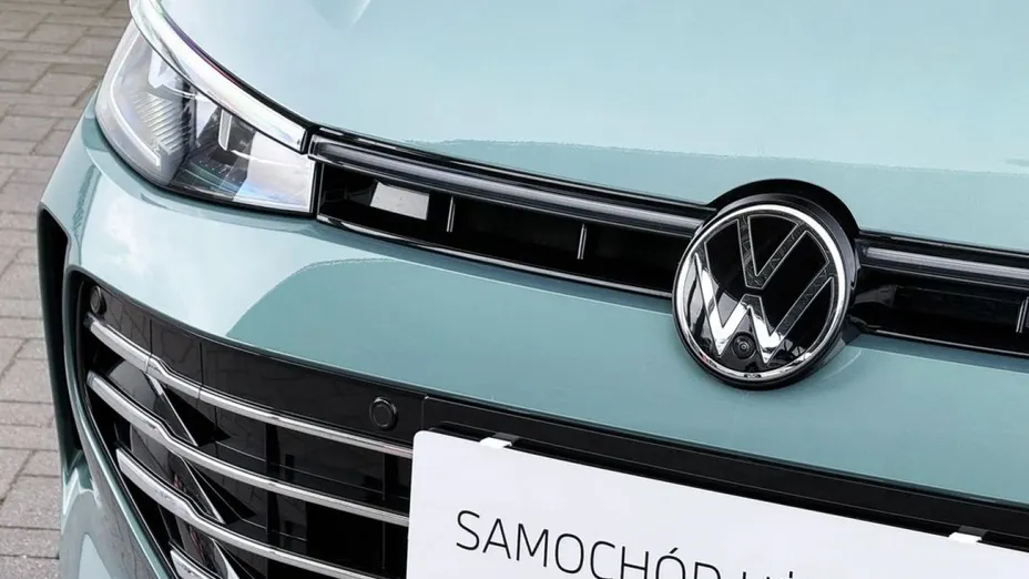 VOLKSWAGEN Passat -
