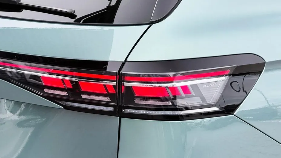 VOLKSWAGEN Passat -