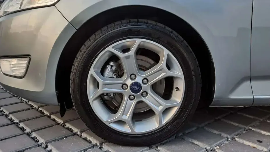 FORD Mondeo -