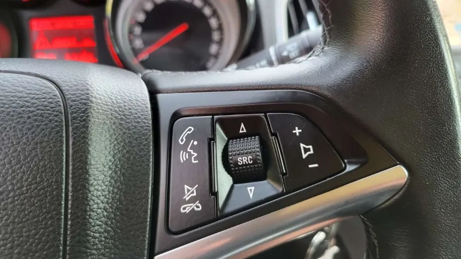 OPEL Astra -