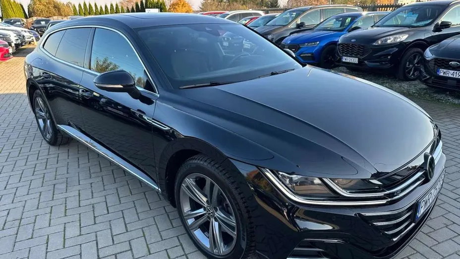 VOLKSWAGEN Arteon -