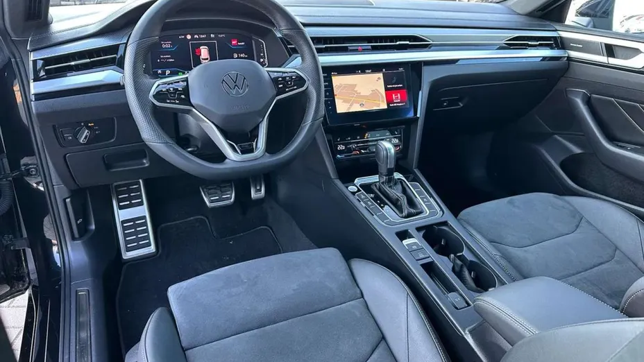 VOLKSWAGEN Arteon -