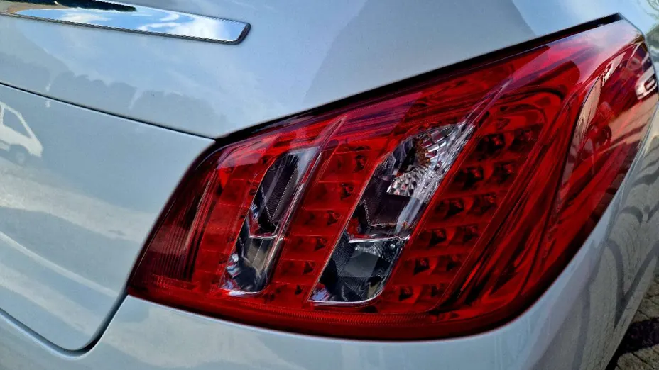 PEUGEOT 508 -