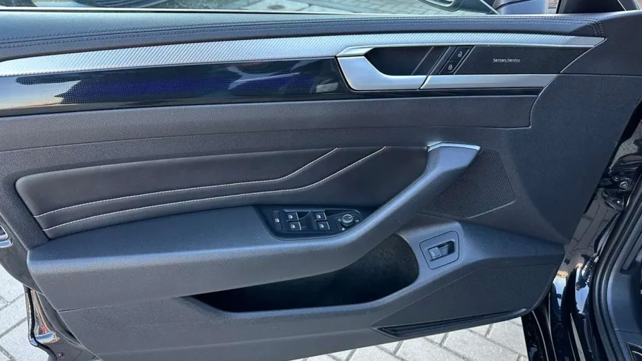VOLKSWAGEN Arteon -