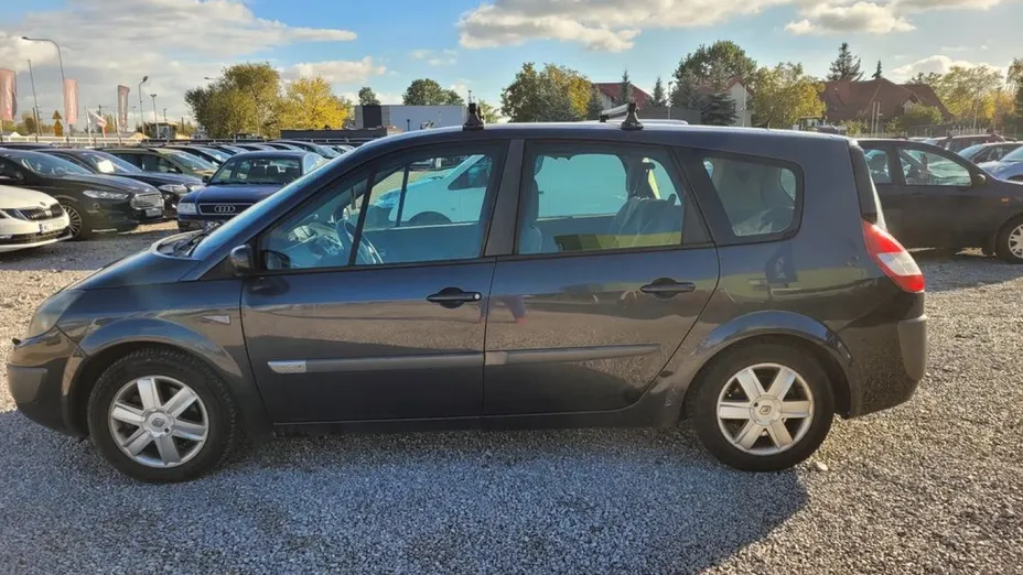 RENAULT Megane -