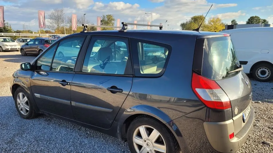 RENAULT Megane -