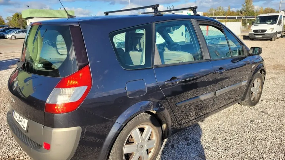 RENAULT Megane -