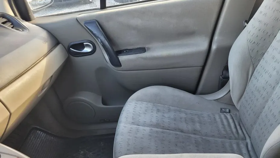 RENAULT Megane -