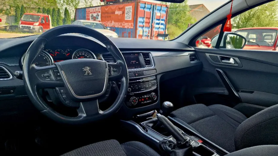 PEUGEOT 508 -