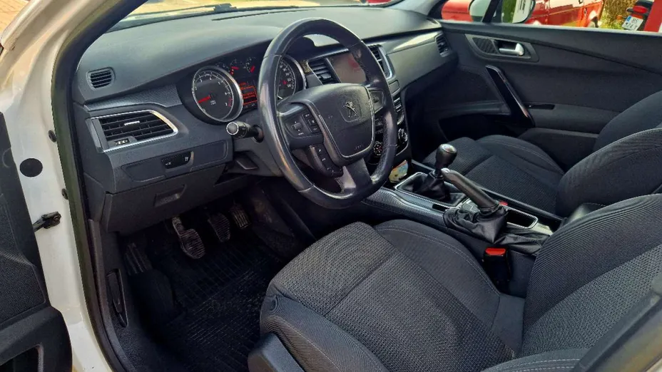 PEUGEOT 508 -