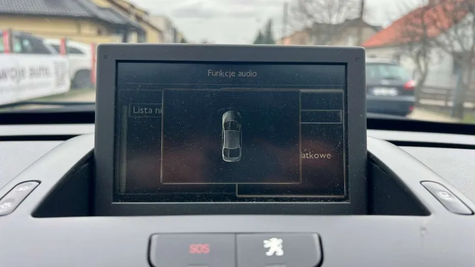 PEUGEOT 3008 -