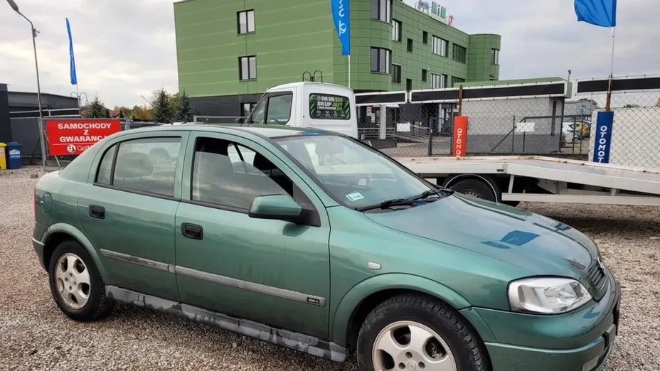 OPEL Astra -