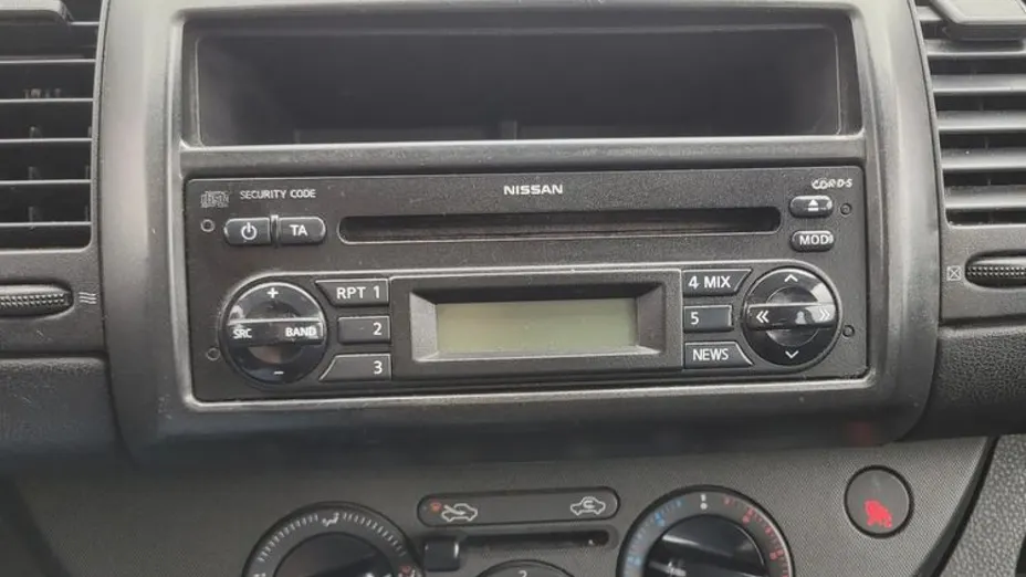 NISSAN Note -