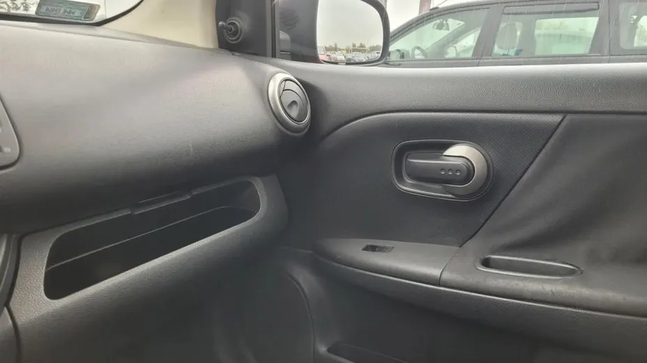 NISSAN Note -