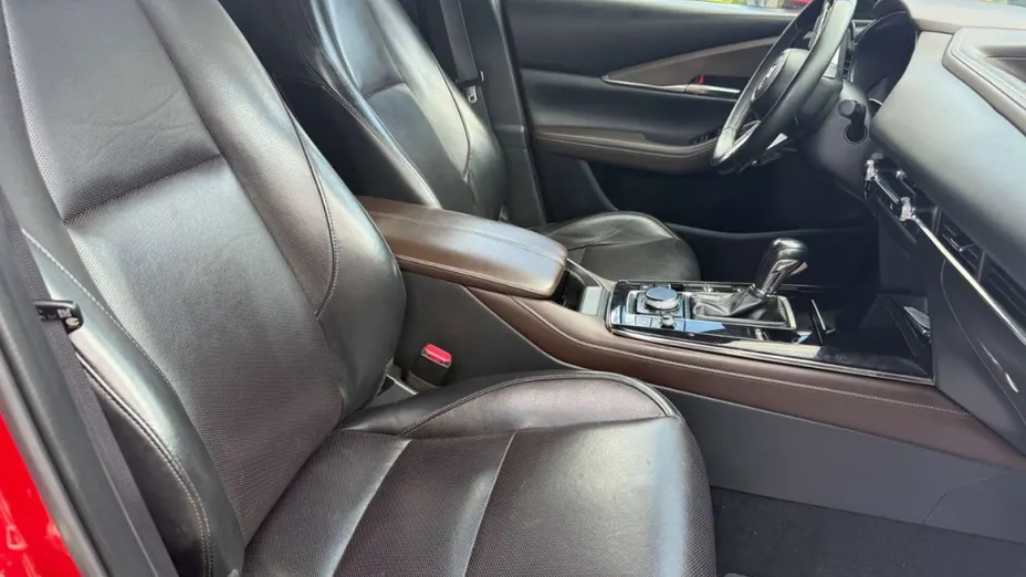 MAZDA CX-30 -