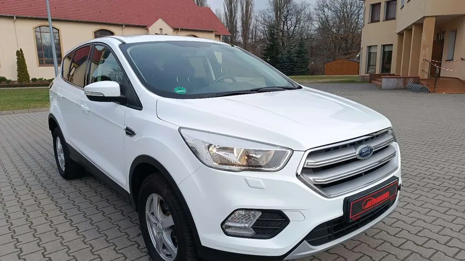 FORD Kuga -