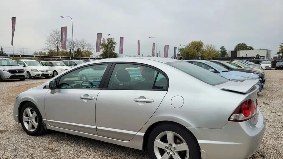 HONDA Civic -