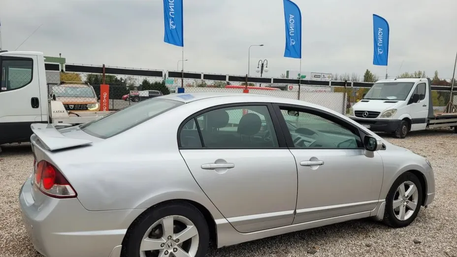 HONDA Civic -