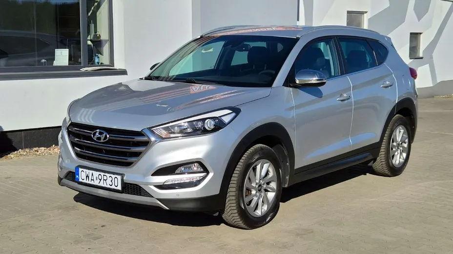HYUNDAI Tucson -