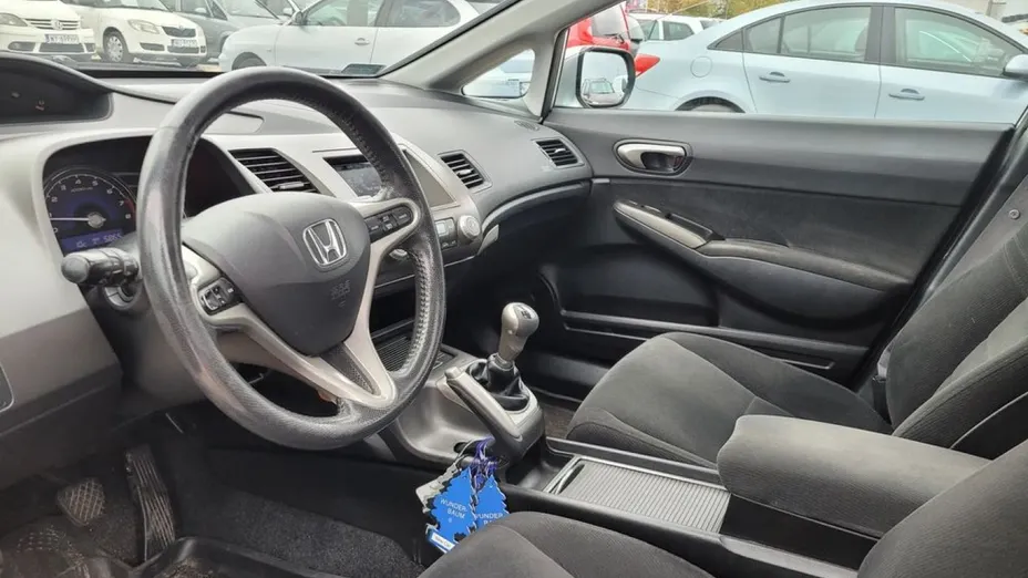 HONDA Civic -