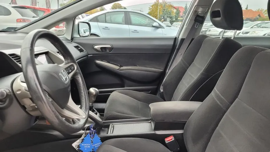 HONDA Civic -