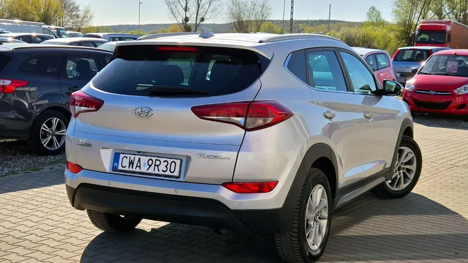 HYUNDAI Tucson -