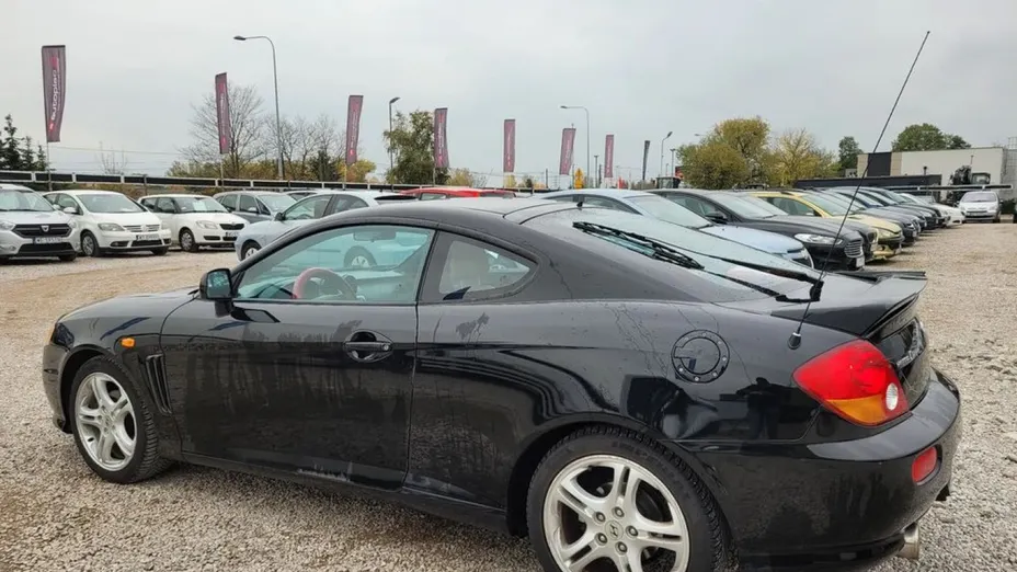 HYUNDAI Coupe -