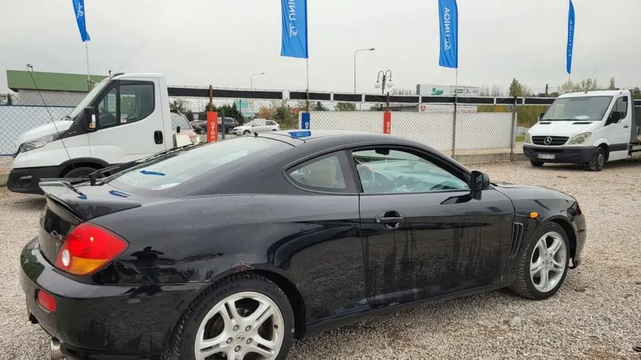 HYUNDAI Coupe -