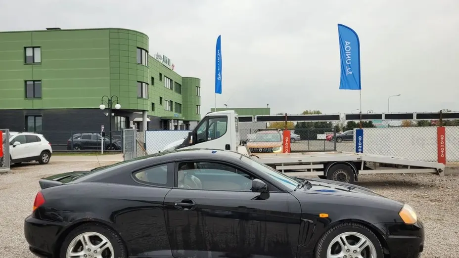 HYUNDAI Coupe -