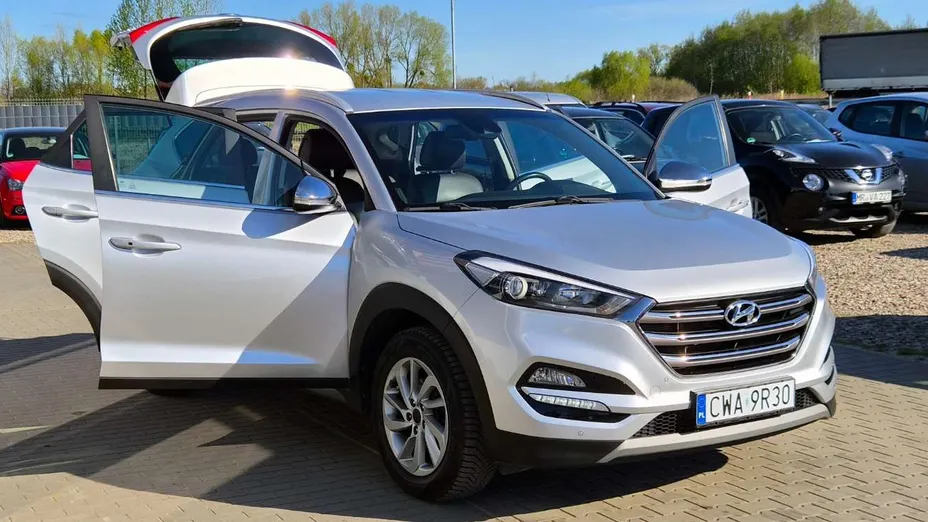 HYUNDAI Tucson -