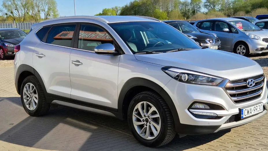 HYUNDAI Tucson -