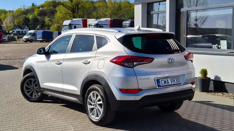 HYUNDAI Tucson -