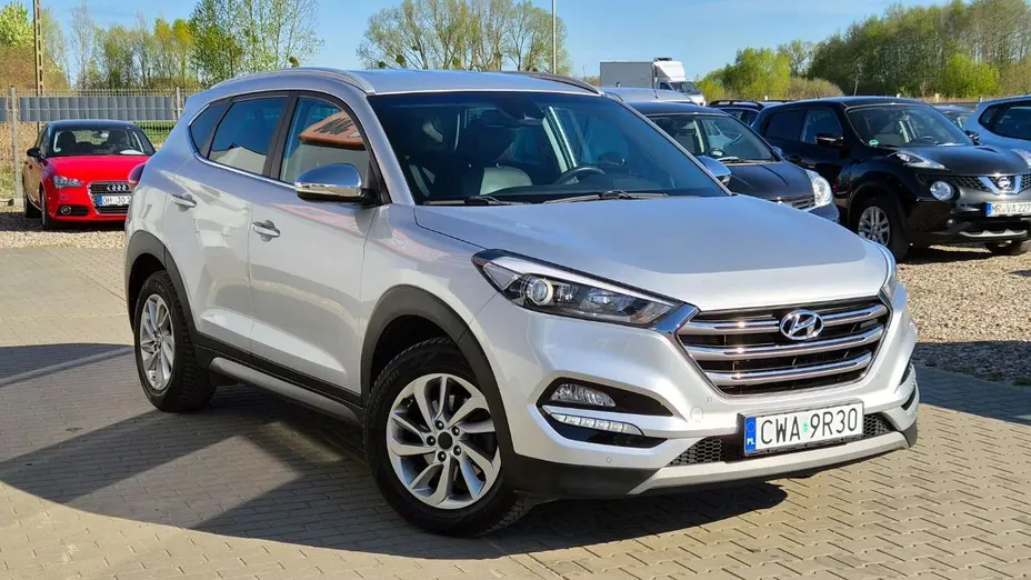 HYUNDAI Tucson -