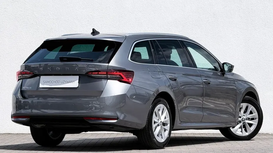 SKODA Octavia -