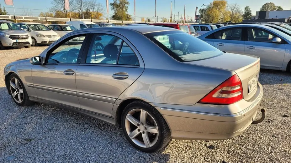 MERCEDES-BENZ C Klasa -
