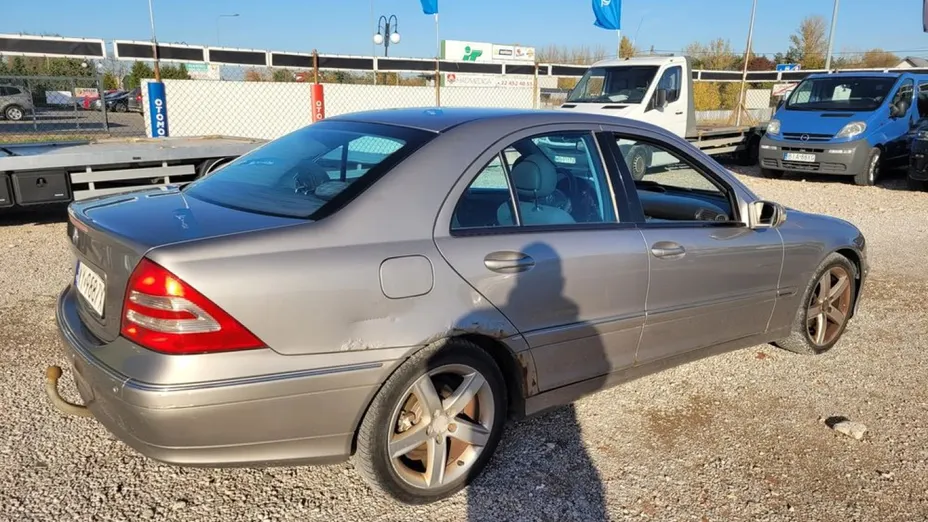 MERCEDES-BENZ C Klasa -