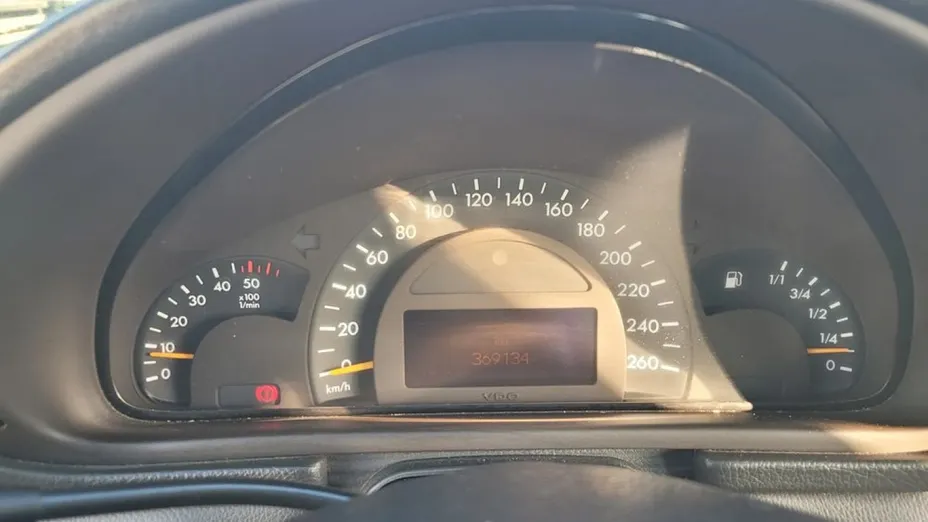 MERCEDES-BENZ C Klasa -