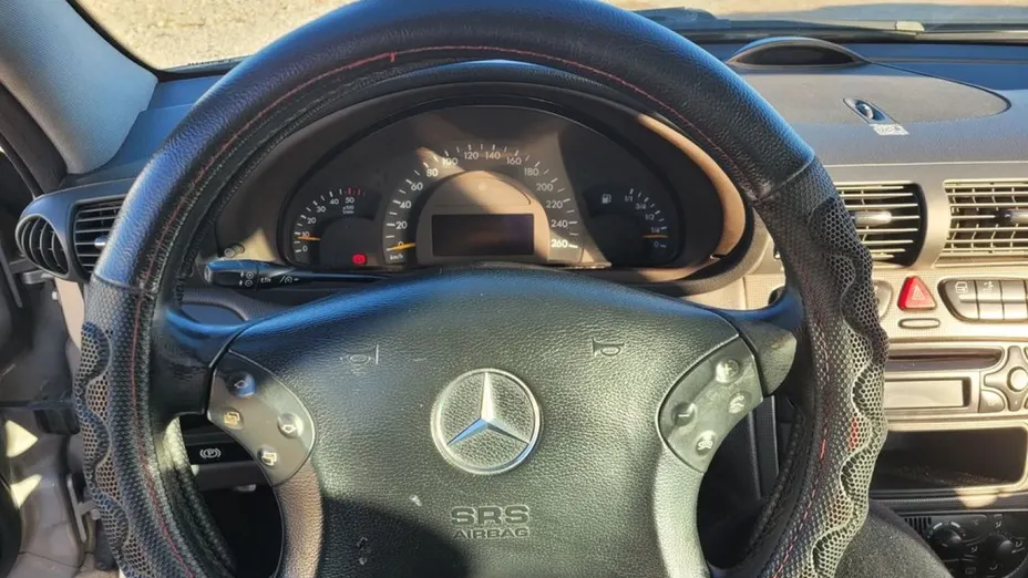 MERCEDES-BENZ C Klasa -