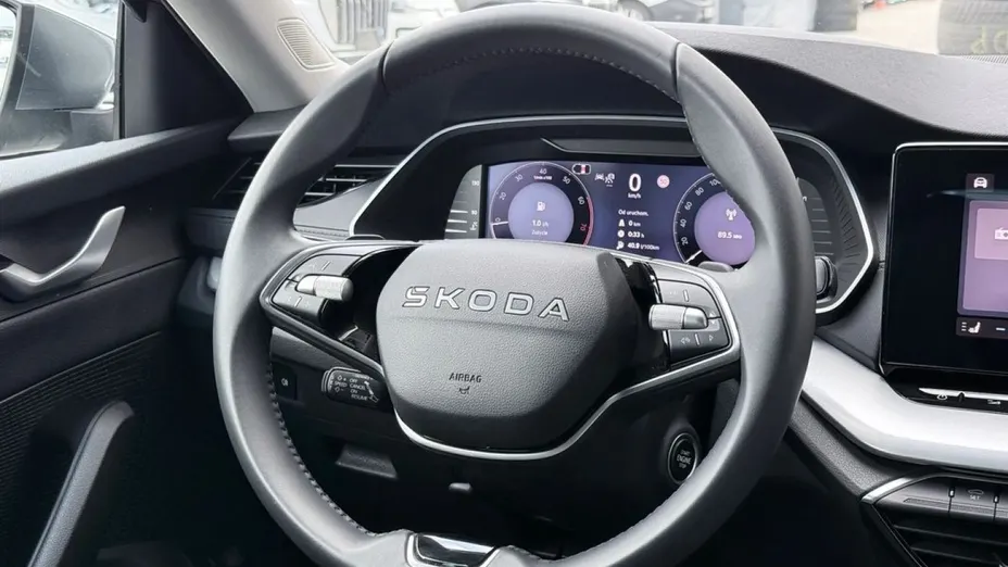 SKODA Octavia -